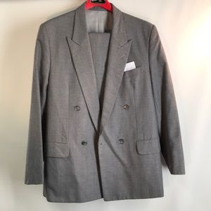 Custom Taylor suit Sz 40R